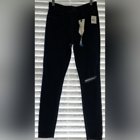 Banjara Dark Wash Sky High Skinny Distressed Jeans NWT - Picture 2 of 9